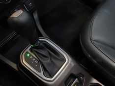 JEEP RENEGADE 1.8 16V FLEX LIMITED 4P AUTOMÁTICO 2021/2021 BETIOLO NOVOS E SEMINOVOS LAJEADO / Carros no Vale