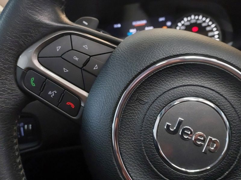 JEEP RENEGADE 1.8 16V FLEX LIMITED 4P AUTOMÁTICO 2021/2021 BETIOLO NOVOS E SEMINOVOS LAJEADO / Carros no Vale