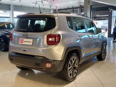 JEEP RENEGADE 1.8 16V FLEX LONGITUDE 4P AUTOMÁTICO 2021/2021 BETIOLO NOVOS E SEMINOVOS LAJEADO / Carros no Vale