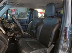JEEP RENEGADE 1.8 16V FLEX LONGITUDE 4P AUTOMÁTICO 2021/2021 BETIOLO NOVOS E SEMINOVOS LAJEADO / Carros no Vale