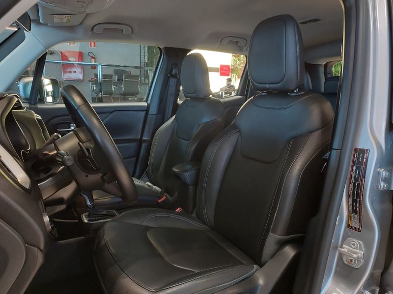 JEEP RENEGADE 1.8 16V FLEX LONGITUDE 4P AUTOMÁTICO 2021/2021 BETIOLO NOVOS E SEMINOVOS LAJEADO / Carros no Vale