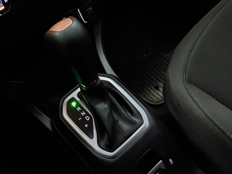 JEEP RENEGADE 1.8 16V FLEX SPORT 4P AUTOMÁTICO 2019/2019 BETIOLO NOVOS E SEMINOVOS LAJEADO / Carros no Vale