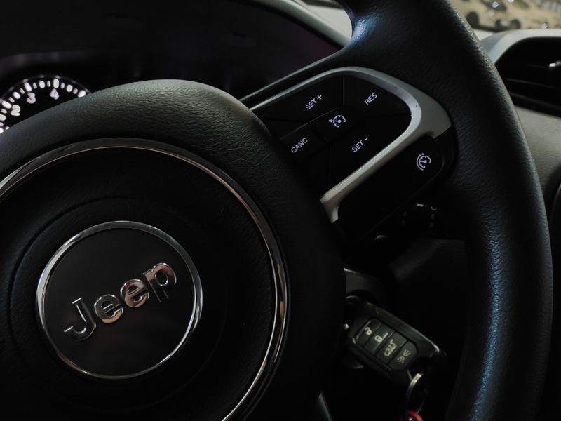 JEEP RENEGADE 1.8 16V FLEX SPORT 4P AUTOMÁTICO 2019/2019 BETIOLO NOVOS E SEMINOVOS LAJEADO / Carros no Vale