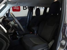 JEEP RENEGADE 1.8 16V FLEX SPORT 4P AUTOMÁTICO 2019/2019 BETIOLO NOVOS E SEMINOVOS LAJEADO / Carros no Vale