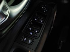 JEEP RENEGADE 2.0 16V TURBO DIESEL SPORT 4P 4X4 AUTOMÁTICO 2016/2016 BETIOLO NOVOS E SEMINOVOS LAJEADO / Carros no Vale