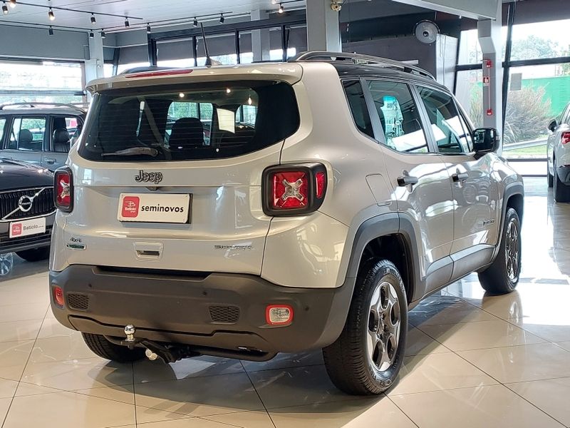 JEEP RENEGADE 2.0 16V TURBO DIESEL SPORT 4P 4X4 AUTOMÁTICO 2016/2016 BETIOLO NOVOS E SEMINOVOS LAJEADO / Carros no Vale