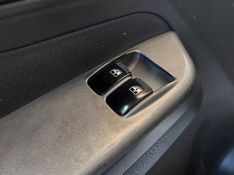 KIA BONGO 2.5 TD DIESEL STD CS MANUAL 2019/2020 BETIOLO NOVOS E SEMINOVOS LAJEADO / Carros no Vale