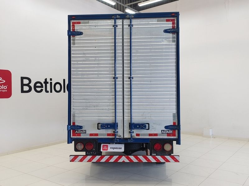 KIA BONGO 2.5 TD DIESEL STD CS MANUAL 2019/2020 BETIOLO NOVOS E SEMINOVOS LAJEADO / Carros no Vale