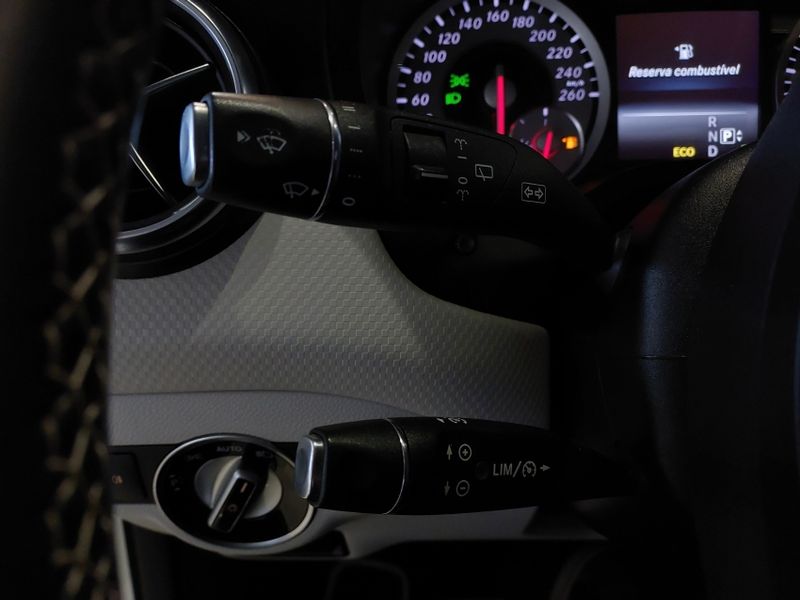 Mercedes-Benz CLASSE A 1.6 200 TURBO STYLE GASOLINA 4P AUTOMATIZADO 2014/2014 BETIOLO NOVOS E SEMINOVOS LAJEADO / Carros no Vale Mercedes-Benz CLASSE A 1.6 200 TURBO STYLE GASOLINA 4P AUTOMATIZADO 2014/2014 BETIOLO NOVOS E SEMINOVOS LAJEADO / Carros no Vale