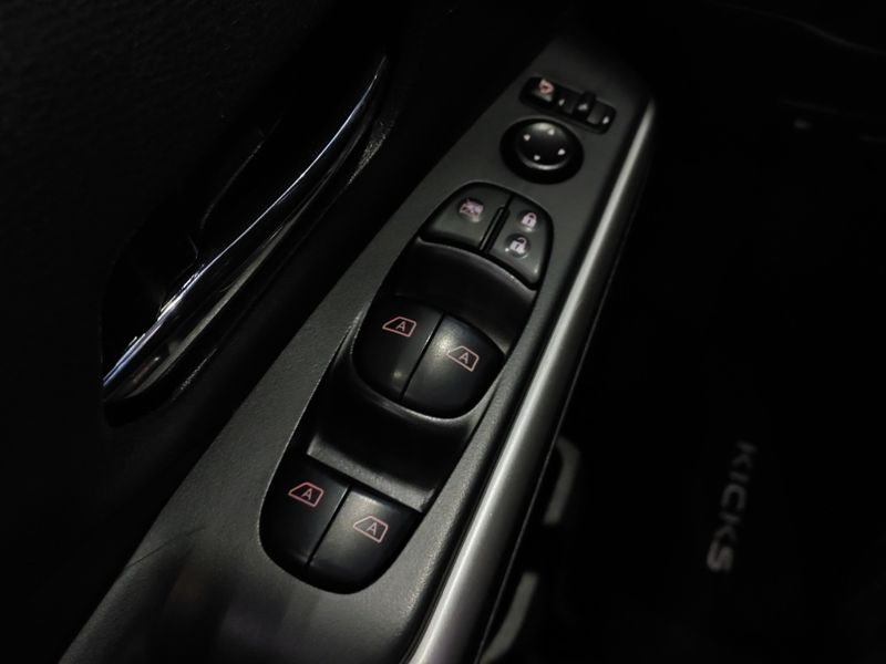 Nissan KICKS 1.6 16V FLEXSTART EXCLUSIVE XTRONIC 2021/2022 BETIOLO NOVOS E SEMINOVOS LAJEADO / Carros no Vale