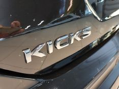 Nissan KICKS 1.6 16V FLEXSTART EXCLUSIVE XTRONIC 2021/2022 BETIOLO NOVOS E SEMINOVOS LAJEADO / Carros no Vale