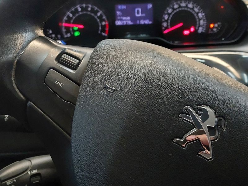 Peugeot 2008 1.6 16V FLEX ALLURE PACK 4P AUTOMÁTICO 2019/2020 BETIOLO NOVOS E SEMINOVOS LAJEADO / Carros no Vale