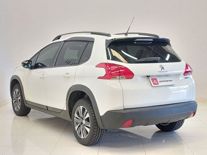 Peugeot 2008 1.6 16V FLEX ALLURE PACK 4P AUTOMÁTICO 2019/2020 BETIOLO NOVOS E SEMINOVOS LAJEADO / Carros no Vale