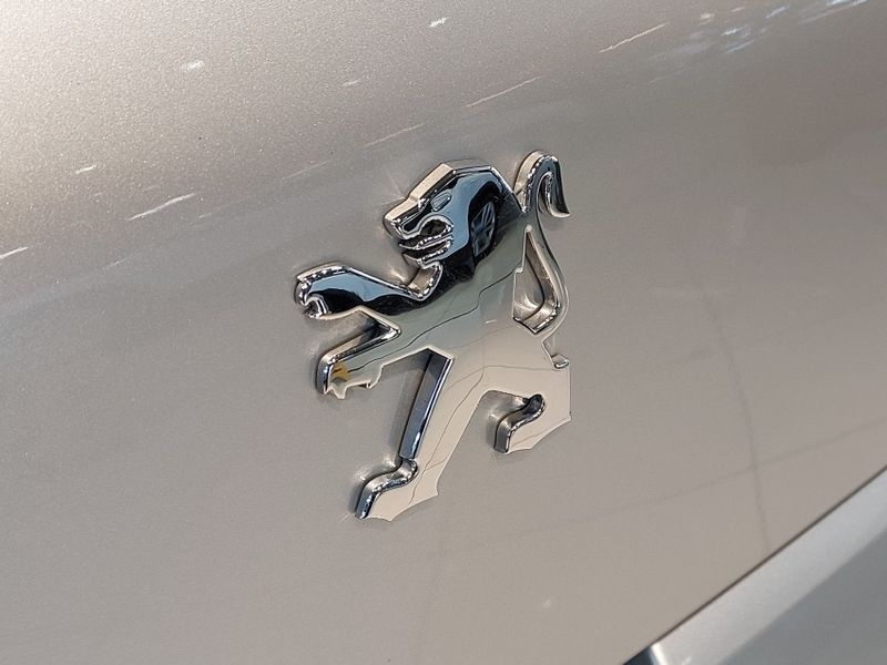 Peugeot 3008 1.6 GRIFFE THP 16V GASOLINA 4P AUTOMÁTICO 2011/2012 BETIOLO NOVOS E SEMINOVOS LAJEADO / Carros no Vale