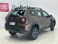 Renault DUSTER 1.3 TCE FLEX ICONIC X-TRONIC 2023/2024 BETIOLO NOVOS E SEMINOVOS LAJEADO / Carros no Vale