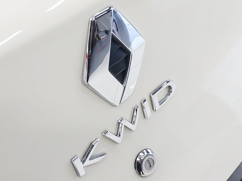 Renault KWID 1.0 12V SCE FLEX ZEN MANUAL 2018/2018 BETIOLO NOVOS E SEMINOVOS LAJEADO / Carros no Vale