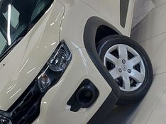 Renault KWID 1.0 12V SCE FLEX ZEN MANUAL 2018/2018 BETIOLO NOVOS E SEMINOVOS LAJEADO / Carros no Vale