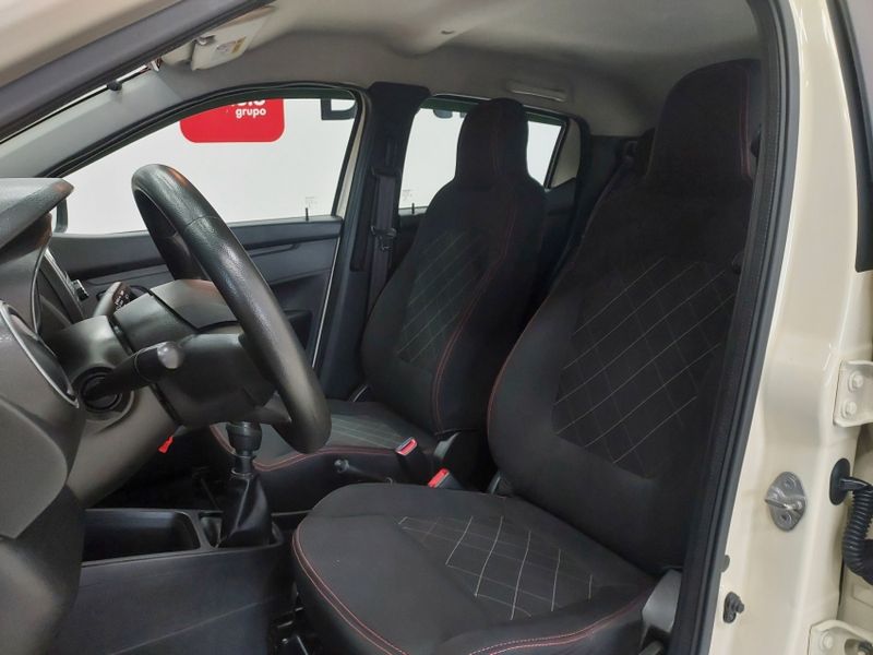 Renault KWID 1.0 12V SCE FLEX ZEN MANUAL 2018/2018 BETIOLO NOVOS E SEMINOVOS LAJEADO / Carros no Vale