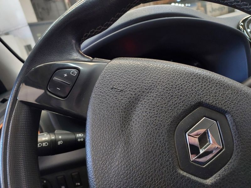 Renault SANDERO 1.6 16V SCE FLEX STEPWAY DYNAMIQUE EASY-R 2018/2019 BETIOLO NOVOS E SEMINOVOS LAJEADO / Carros no Vale