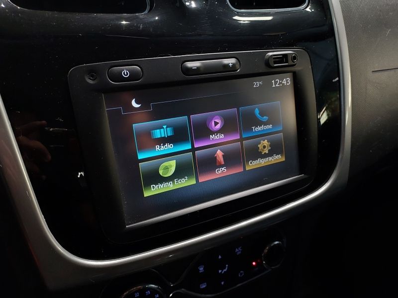 Renault SANDERO 1.6 DYNAMIQUE 8V FLEX 4P AUTOMATIZADO 2016/2017 BETIOLO NOVOS E SEMINOVOS LAJEADO / Carros no Vale