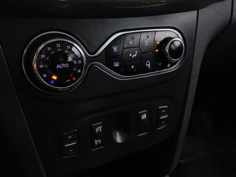 Renault SANDERO 1.6 DYNAMIQUE 8V FLEX 4P AUTOMATIZADO 2014/2015 BETIOLO NOVOS E SEMINOVOS LAJEADO / Carros no Vale Renault SANDERO 1.6 DYNAMIQUE 8V FLEX 4P AUTOMATIZADO 2014/2015 BETIOLO NOVOS E SEMINOVOS LAJEADO / Carros no Vale