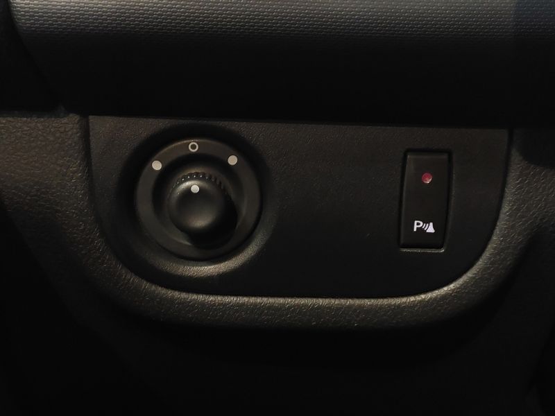 Renault SANDERO 1.6 DYNAMIQUE 8V FLEX 4P AUTOMATIZADO 2016/2017 BETIOLO NOVOS E SEMINOVOS LAJEADO / Carros no Vale