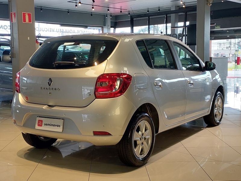 Renault SANDERO 1.6 DYNAMIQUE 8V FLEX 4P AUTOMATIZADO 2016/2017 BETIOLO NOVOS E SEMINOVOS LAJEADO / Carros no Vale