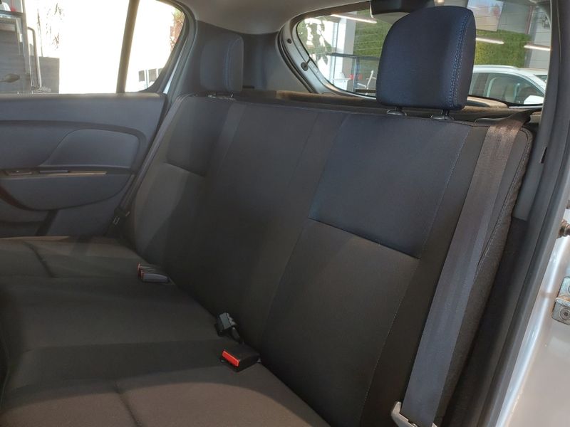 Renault SANDERO 1.6 DYNAMIQUE 8V FLEX 4P AUTOMATIZADO 2016/2017 BETIOLO NOVOS E SEMINOVOS LAJEADO / Carros no Vale