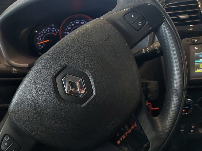 Renault SANDERO 1.6 STEPWAY RIP CURL 8V FLEX 4P AUTOMATIZADO 2015/2016 BETIOLO NOVOS E SEMINOVOS LAJEADO / Carros no Vale