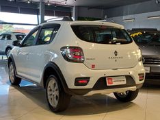 Renault SANDERO 1.6 STEPWAY RIP CURL 8V FLEX 4P AUTOMATIZADO 2015/2016 BETIOLO NOVOS E SEMINOVOS LAJEADO / Carros no Vale