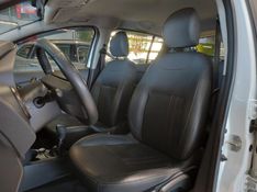 Renault SANDERO 1.6 STEPWAY RIP CURL 8V FLEX 4P AUTOMATIZADO 2015/2016 BETIOLO NOVOS E SEMINOVOS LAJEADO / Carros no Vale