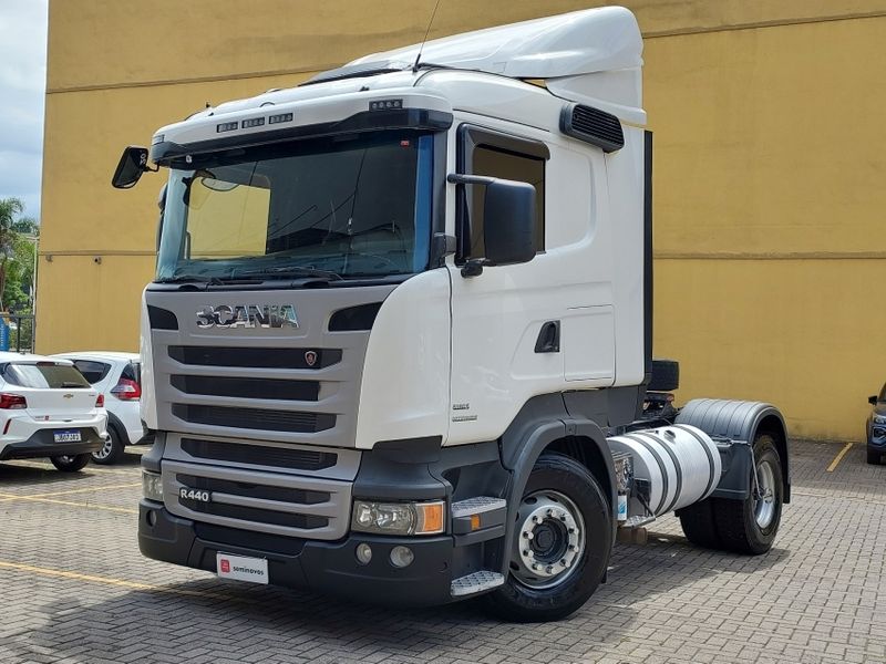 Scania R 440 A 4X2 2013/2014 BETIOLO NOVOS E SEMINOVOS LAJEADO / Carros no Vale