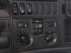 Scania R 440 A 4X2 2013/2014 BETIOLO NOVOS E SEMINOVOS LAJEADO / Carros no Vale