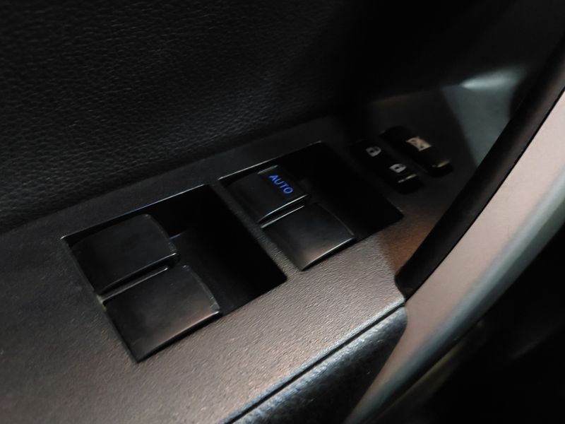 Toyota COROLLA 1.8 GLI UPPER 16V FLEX 4P AUTOMÁTICO 2019/2019 BETIOLO NOVOS E SEMINOVOS LAJEADO / Carros no Vale