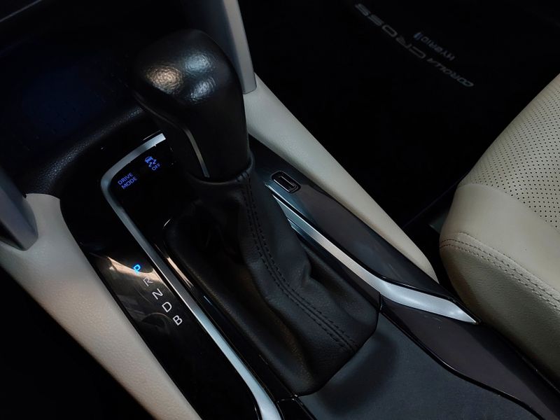 Toyota COROLLA CROSS 1.8 VVT-I HYBRID FLEX XRX CVT 2021/2022 BETIOLO NOVOS E SEMINOVOS LAJEADO / Carros no Vale