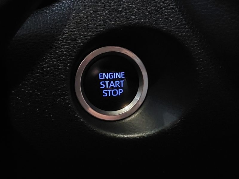 Toyota COROLLA CROSS 2.0 VVT-IE FLEX XRE DIRECT SHIFT 2021/2022 BETIOLO NOVOS E SEMINOVOS LAJEADO / Carros no Vale