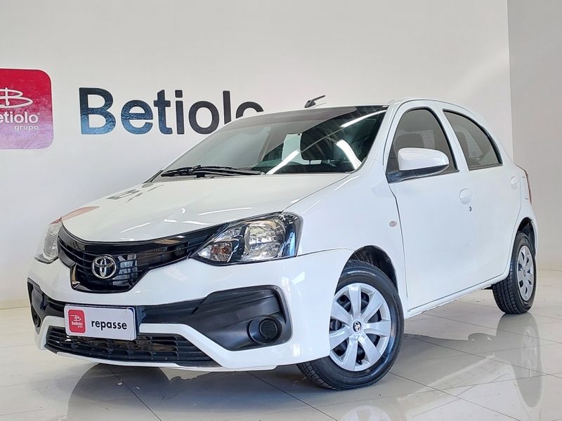 Toyota ETIOS 1.3 X 16V FLEX 4P MANUAL 2020/2020 BETIOLO NOVOS E SEMINOVOS LAJEADO / Carros no Vale