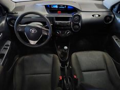 Toyota ETIOS 1.3 X 16V FLEX 4P MANUAL 2020/2020 BETIOLO NOVOS E SEMINOVOS LAJEADO / Carros no Vale