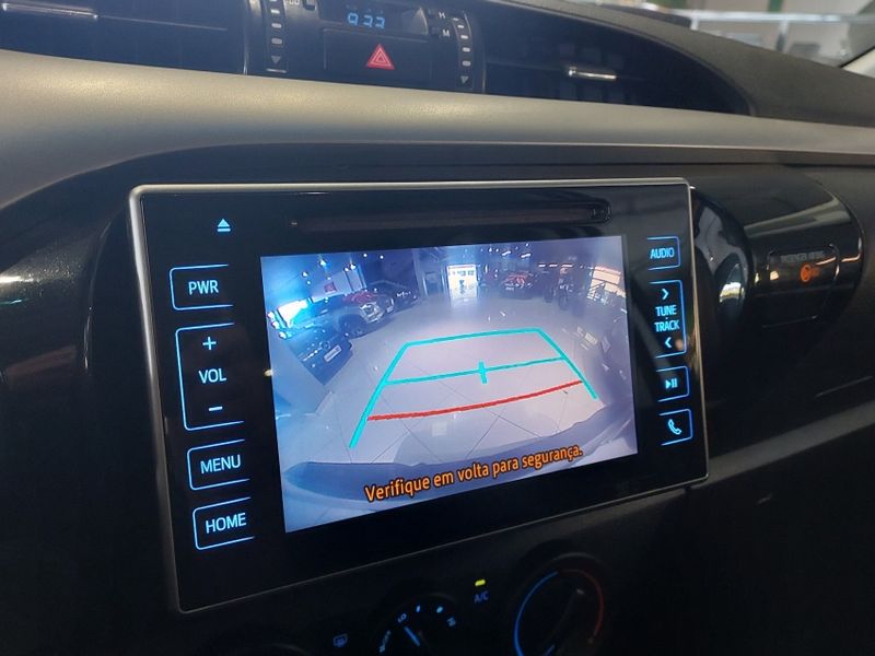Toyota HILUX 2.8 SR 4X4 CD 16V DIESEL 4P AUTOMÁTICO 2016/2016 BETIOLO NOVOS E SEMINOVOS LAJEADO / Carros no Vale