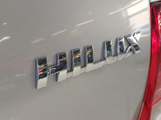 Toyota HILUX 2.8 SR 4X4 CD 16V DIESEL 4P AUTOMÁTICO 2016/2016 BETIOLO NOVOS E SEMINOVOS LAJEADO / Carros no Vale