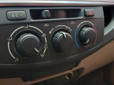 Toyota HILUX SW4 2.7 SR 4X2 16V FLEX 4P AUTOMÁTICO 2014/2015 BETIOLO NOVOS E SEMINOVOS LAJEADO / Carros no Vale