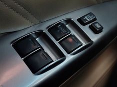 Toyota HILUX SW4 2.7 SR 4X2 16V FLEX 4P AUTOMÁTICO 2014/2015 BETIOLO NOVOS E SEMINOVOS LAJEADO / Carros no Vale