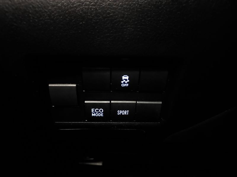 Toyota YARIS 1.5 16V FLEX XL MULTIDRIVE 2022/2023 BETIOLO NOVOS E SEMINOVOS LAJEADO / Carros no Vale