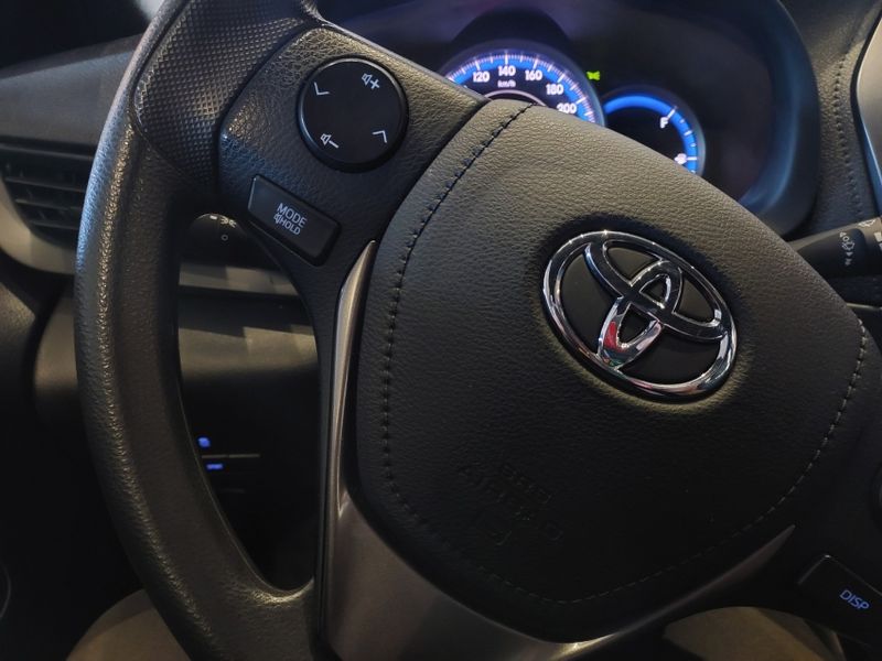 Toyota YARIS 1.5 16V FLEX XL MULTIDRIVE 2022/2023 BETIOLO NOVOS E SEMINOVOS LAJEADO / Carros no Vale