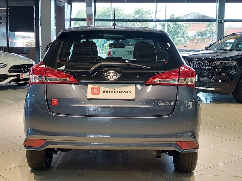 Toyota YARIS 1.5 16V FLEX XL MULTIDRIVE 2022/2023 BETIOLO NOVOS E SEMINOVOS LAJEADO / Carros no Vale