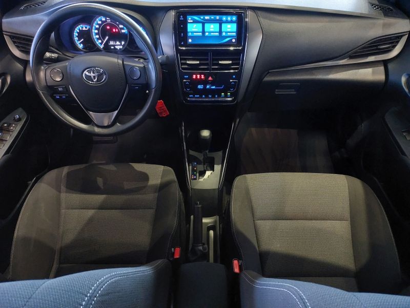 Toyota YARIS 1.5 16V FLEX XL MULTIDRIVE 2022/2023 BETIOLO NOVOS E SEMINOVOS LAJEADO / Carros no Vale
