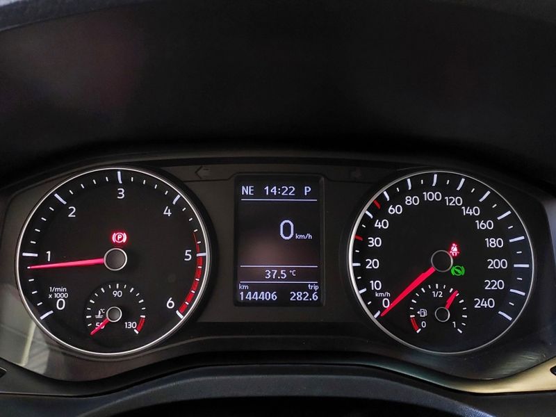 Volkswagen AMAROK 2.0 HIGHLINE 4X4 CD 16V TURBO INTERCOOLER DIESEL 4P AUTOMÁTICO 2018/2019 BETIOLO NOVOS E SEMINOVOS LAJEADO / Carros no Vale