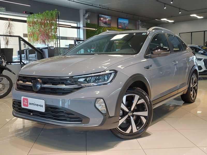 Volkswagen NIVUS 1.0 200 TSI TOTAL FLEX HIGHLINE AUTOMÁTICO 2022/2022 BETIOLO NOVOS E SEMINOVOS LAJEADO / Carros no Vale