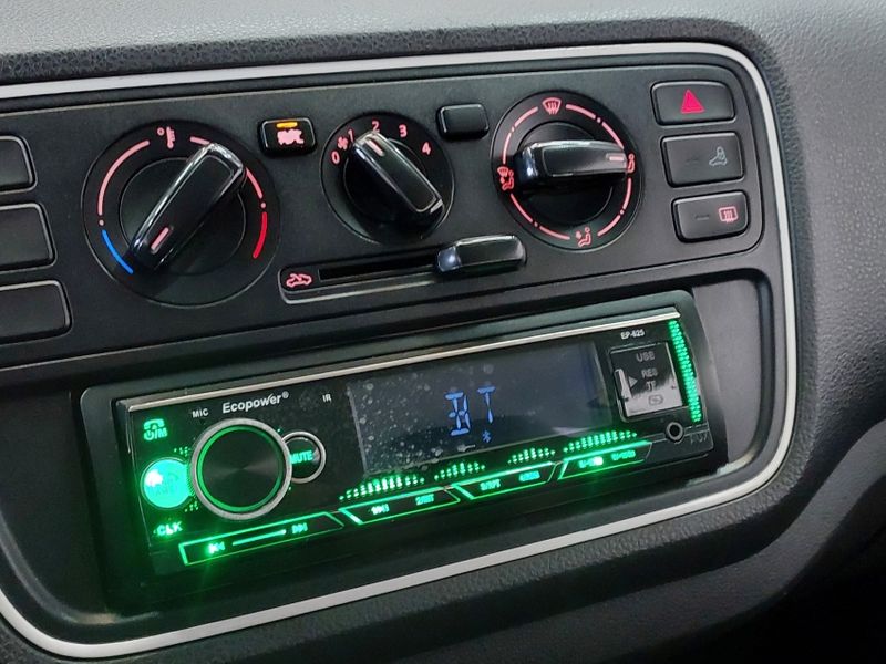 Volkswagen UP 1.0 MPI TAKE UP 12V FLEX 2P MANUAL 2016/2017 BETIOLO NOVOS E SEMINOVOS LAJEADO / Carros no Vale