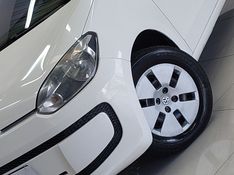 Volkswagen UP 1.0 MPI TAKE UP 12V FLEX 2P MANUAL 2016/2017 BETIOLO NOVOS E SEMINOVOS LAJEADO / Carros no Vale